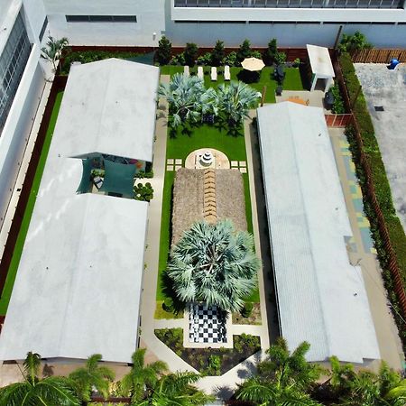 Вилла The Freedom House • Urban Oasis • Eclectic Retreat Форт-Лодердейл Экстерьер фото