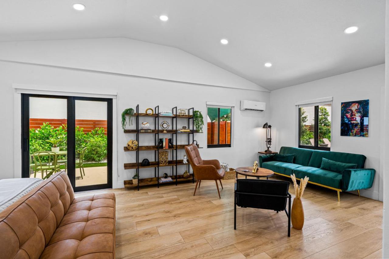 Вилла The Freedom House • Urban Oasis • Eclectic Retreat Форт-Лодердейл Экстерьер фото