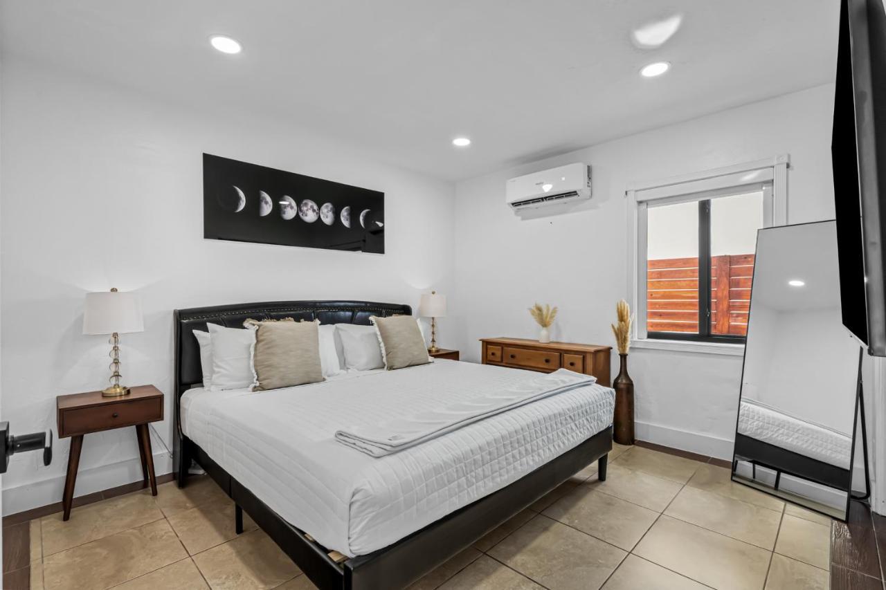 Вилла The Freedom House • Urban Oasis • Eclectic Retreat Форт-Лодердейл Экстерьер фото