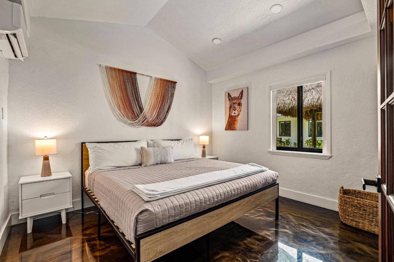 Вилла The Freedom House • Urban Oasis • Eclectic Retreat Форт-Лодердейл Экстерьер фото