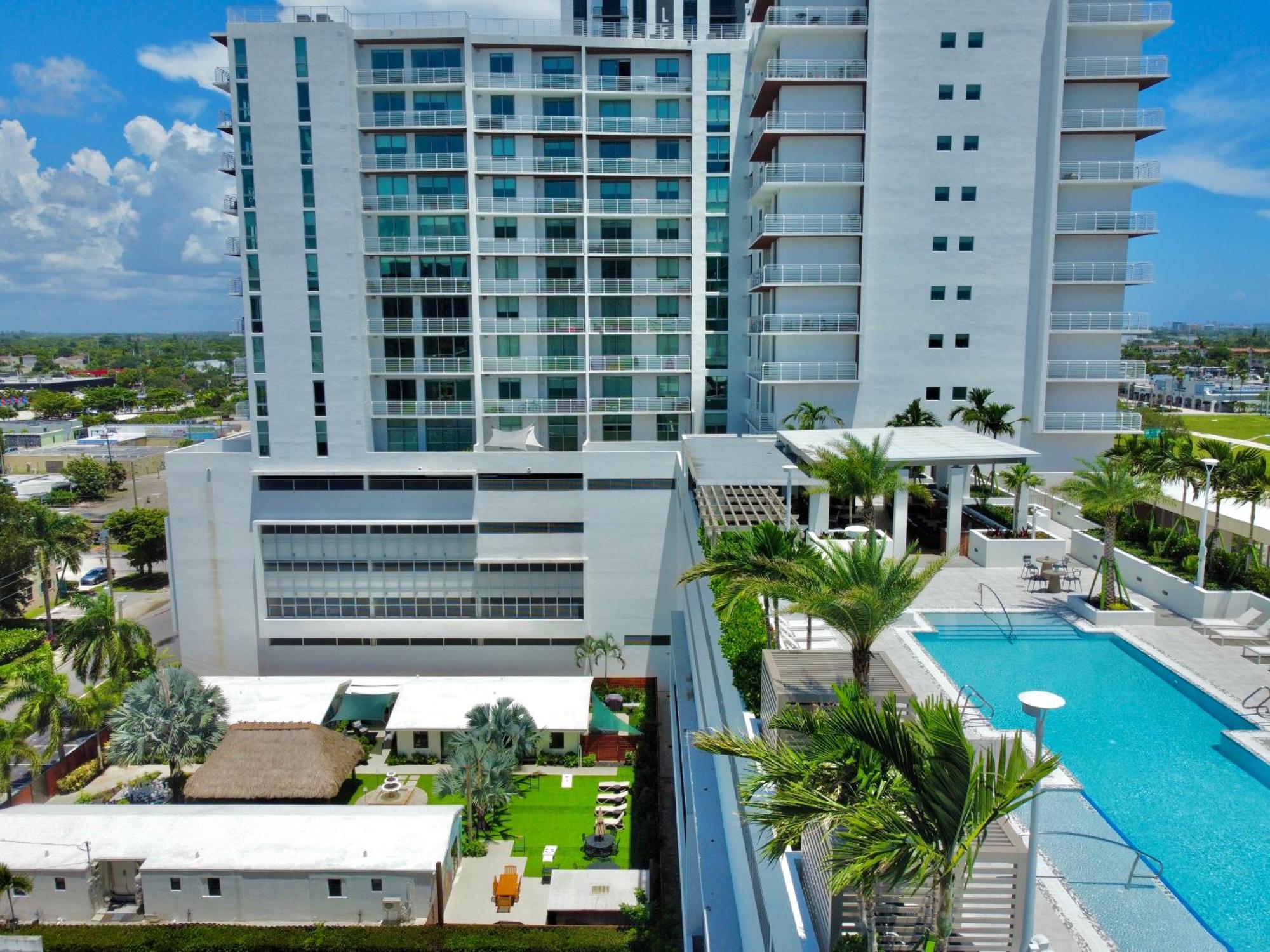 Вилла The Freedom House • Urban Oasis • Eclectic Retreat Форт-Лодердейл Экстерьер фото