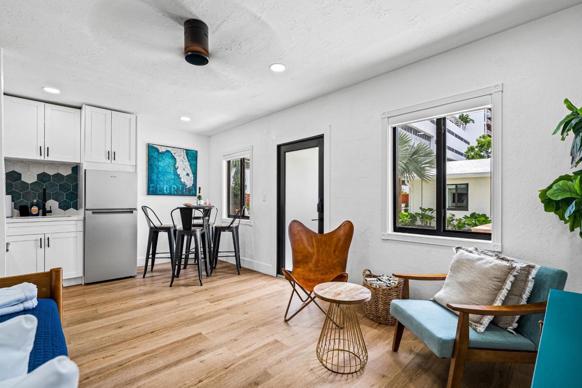 Вилла The Freedom House • Urban Oasis • Eclectic Retreat Форт-Лодердейл Экстерьер фото
